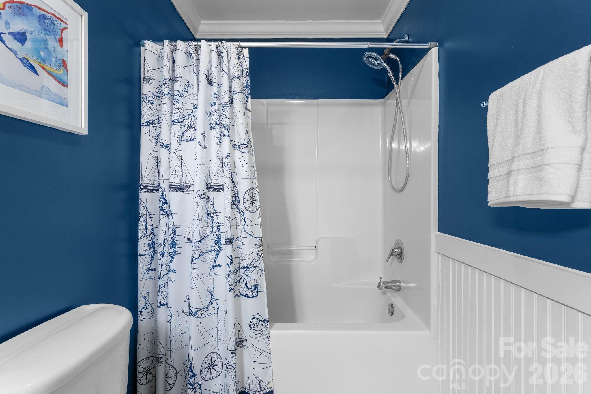 220 Lake Dale Court — Clemmons