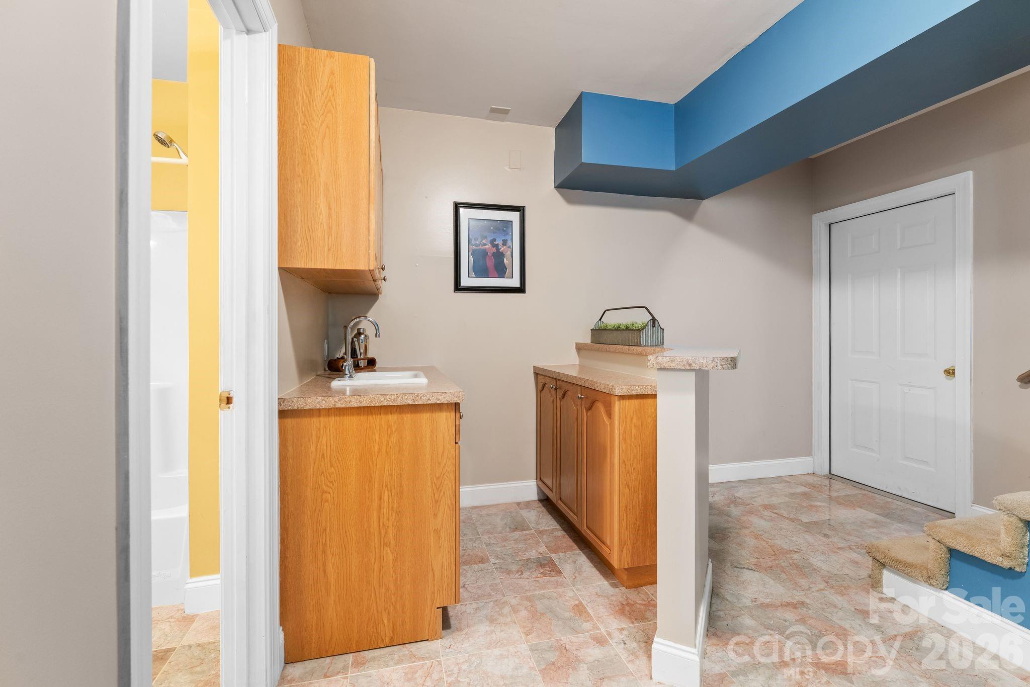 220 Lake Dale Court — Clemmons