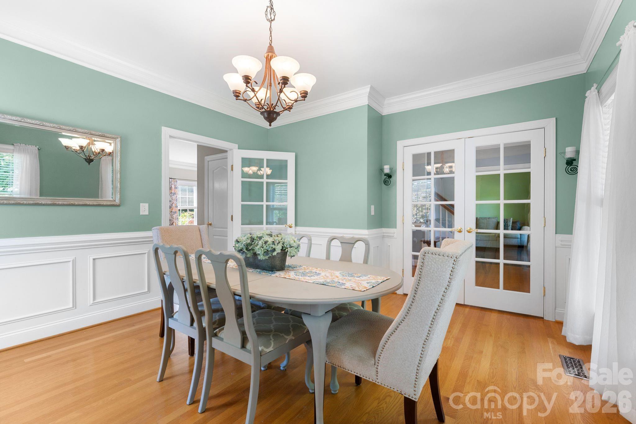 220 Lake Dale Court — Clemmons
