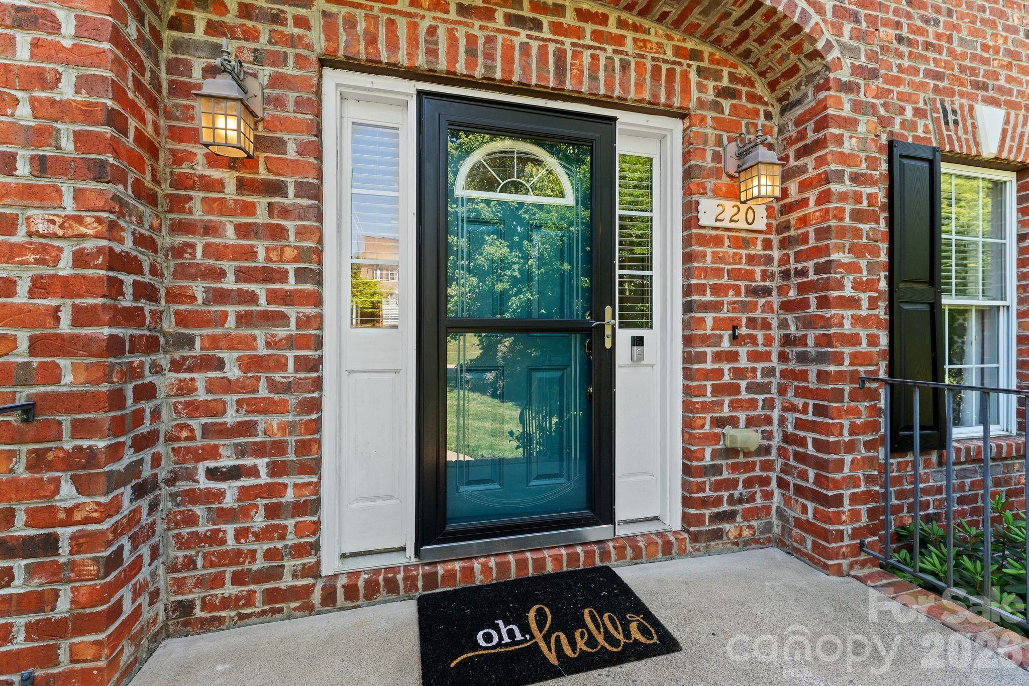 220 Lake Dale Court — Clemmons