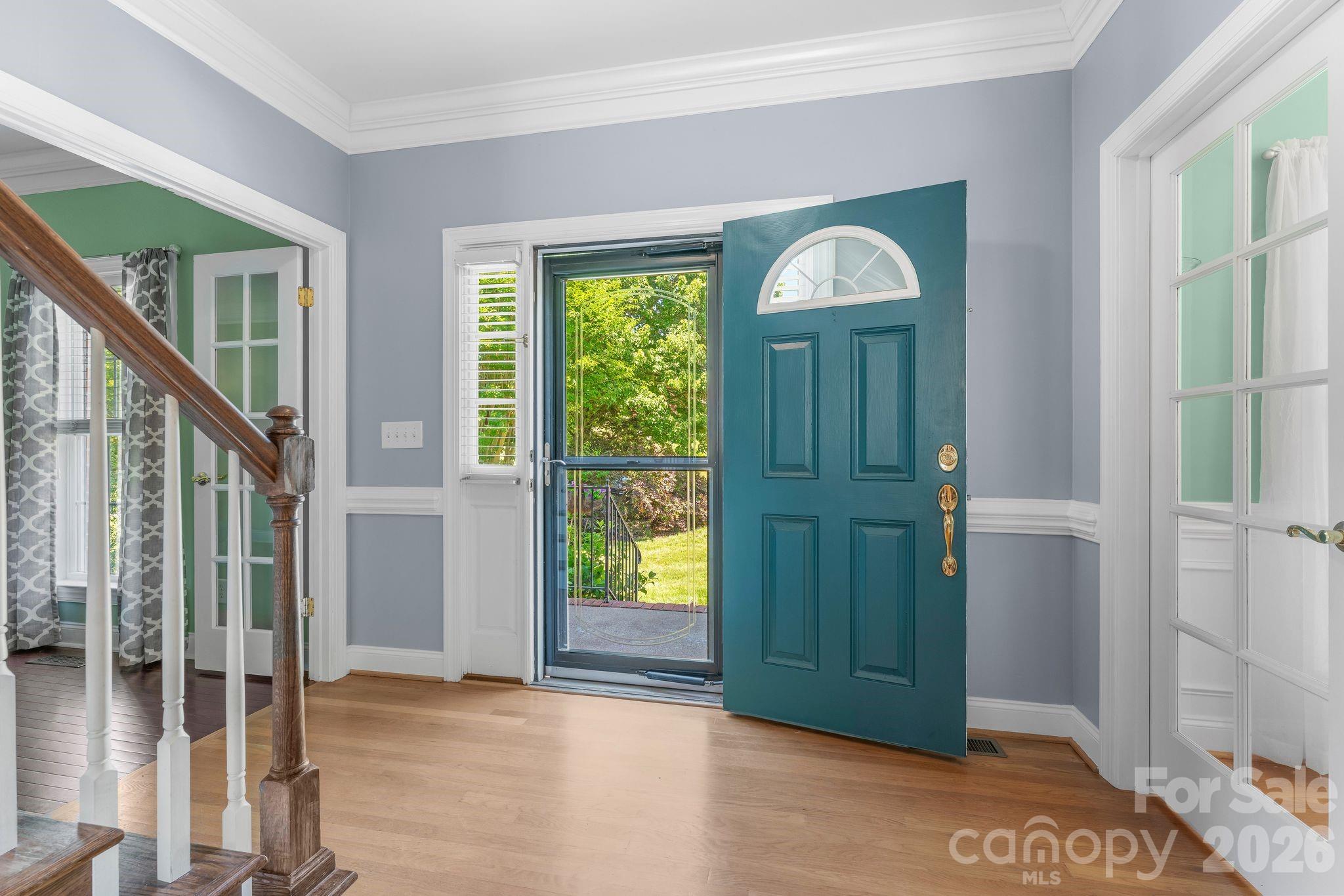 220 Lake Dale Court — Clemmons