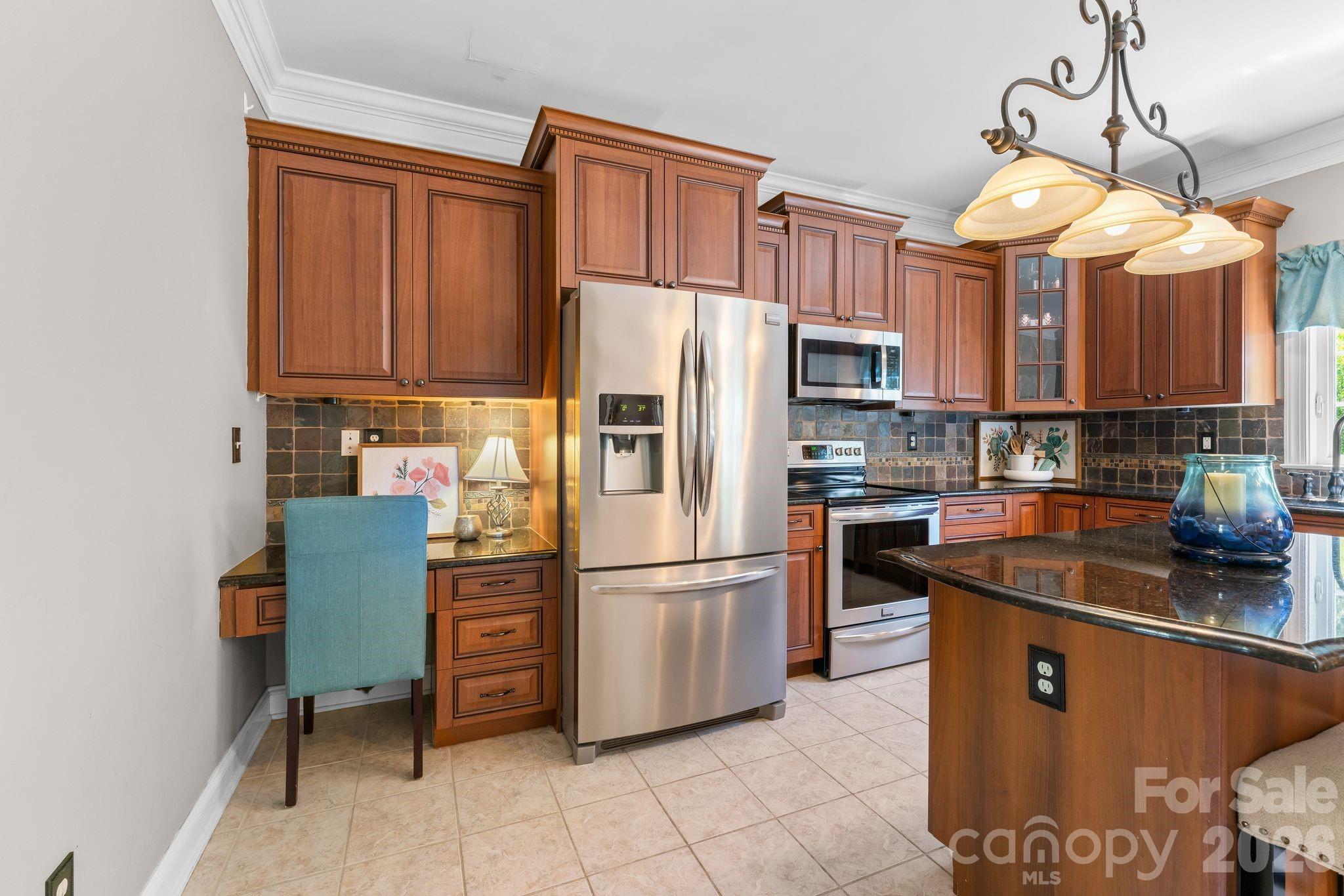 220 Lake Dale Court — Clemmons