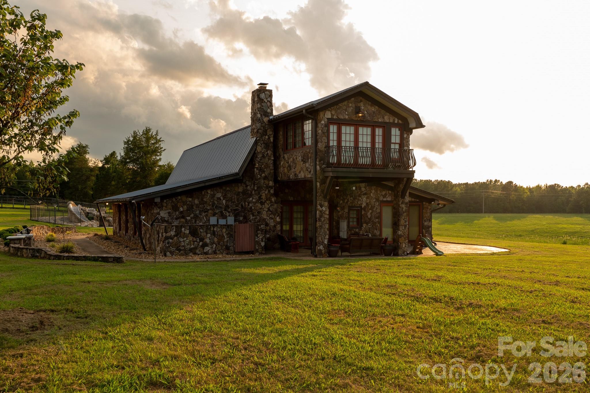 2800 Waxhaw Indian Trail Road S — Waxhaw