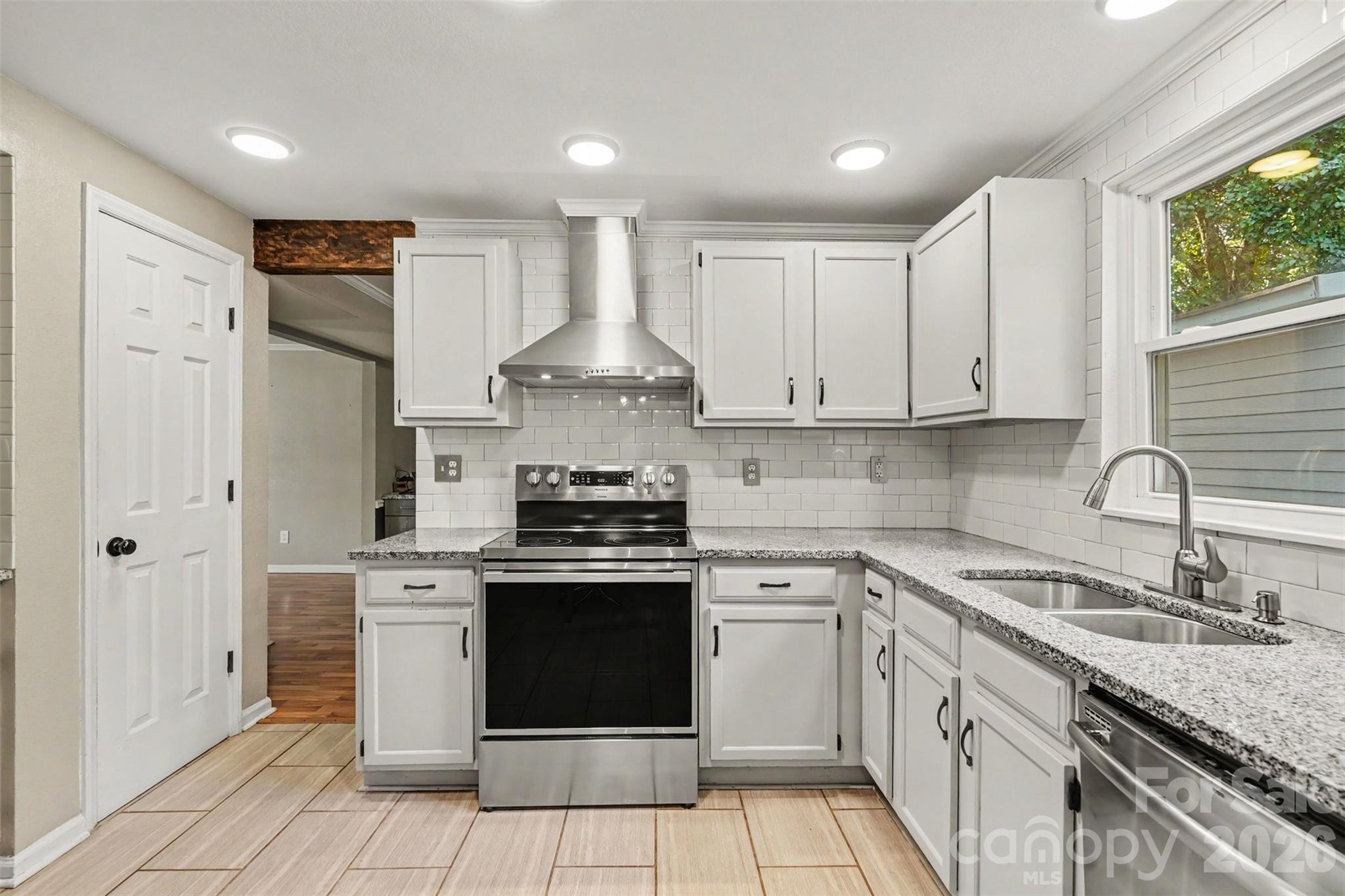 10724 Downpatrick Place — Charlotte