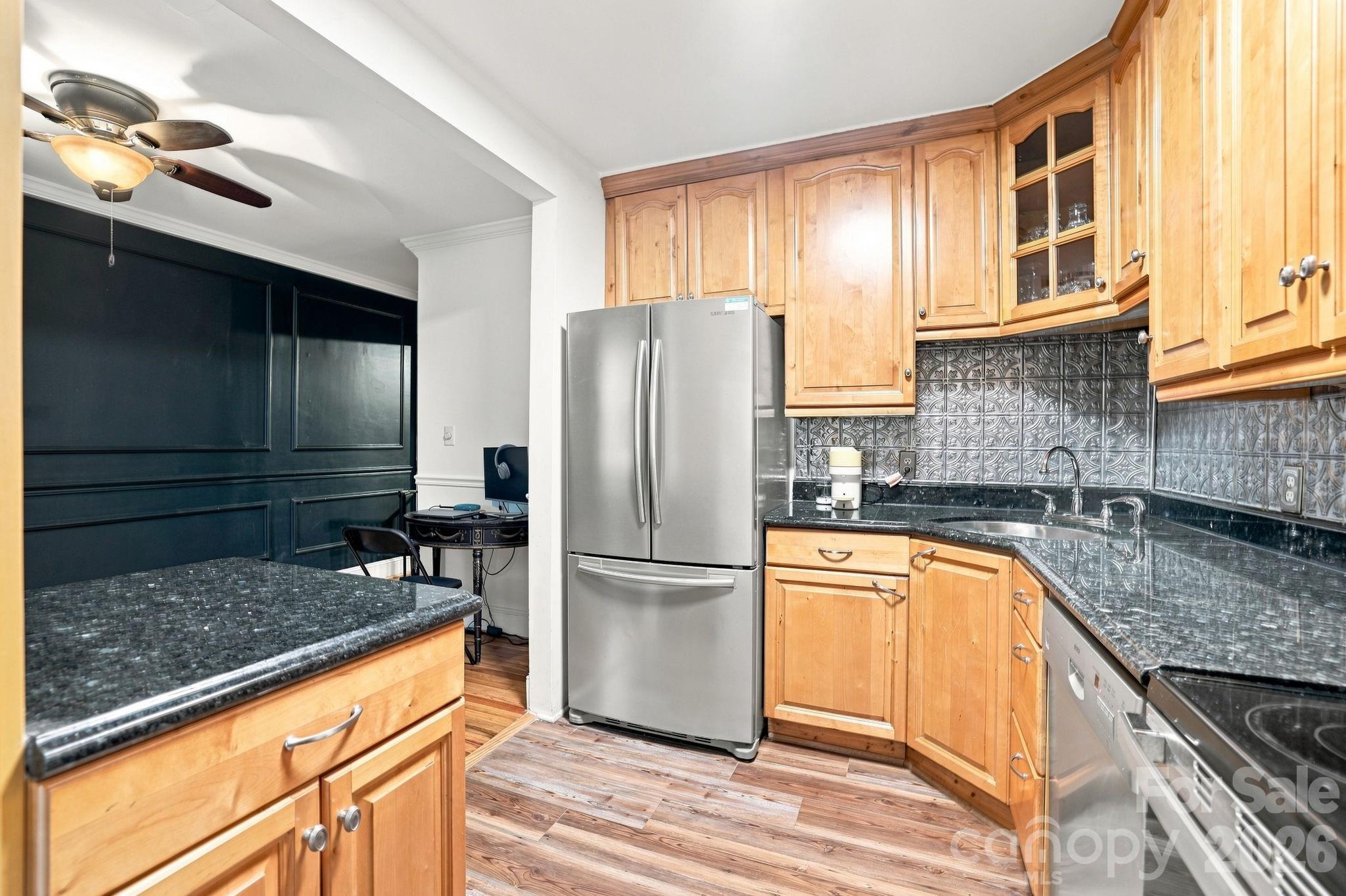200 N Laurel Avenue #15B — Charlotte