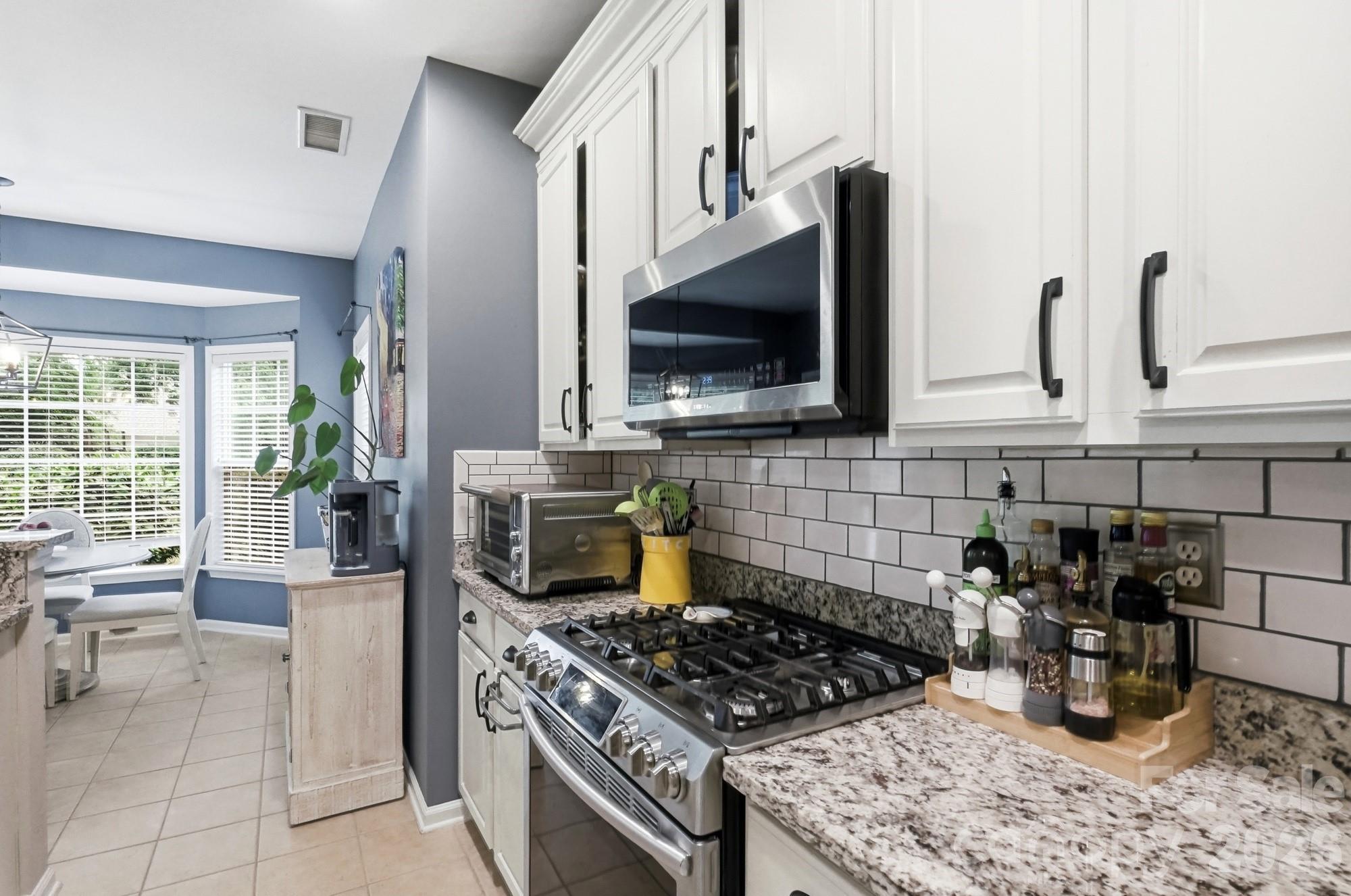 12609 Kemerton Lane — Huntersville