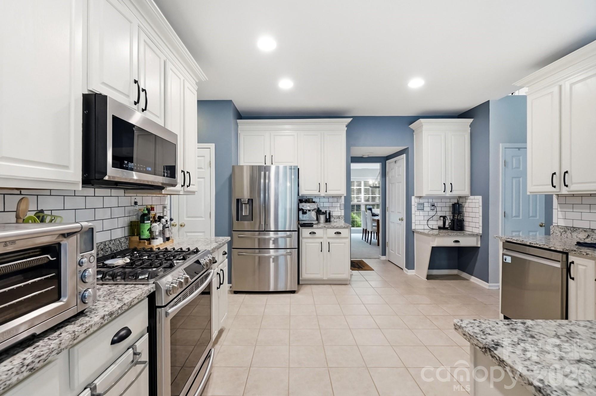 12609 Kemerton Lane — Huntersville