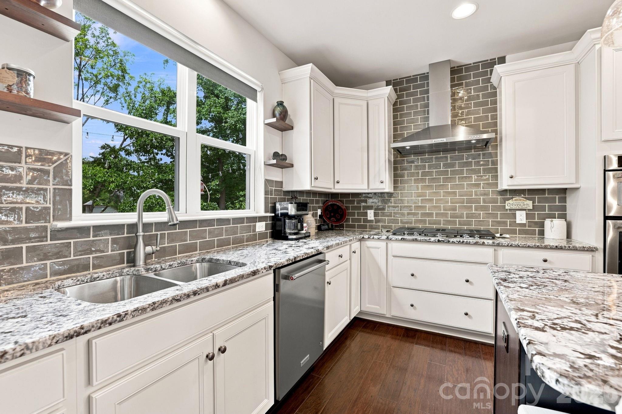 400 Belton Street — Charlotte