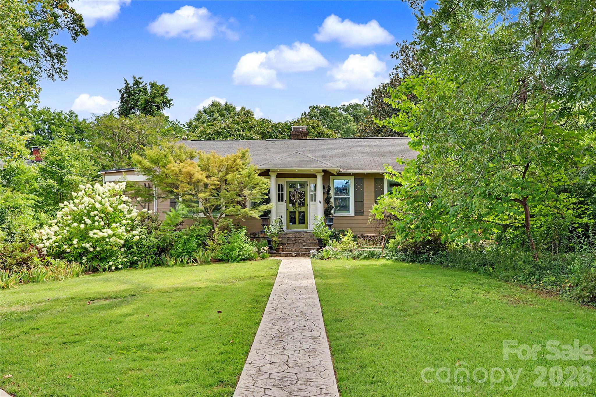 2527 Sharon Road — Charlotte
