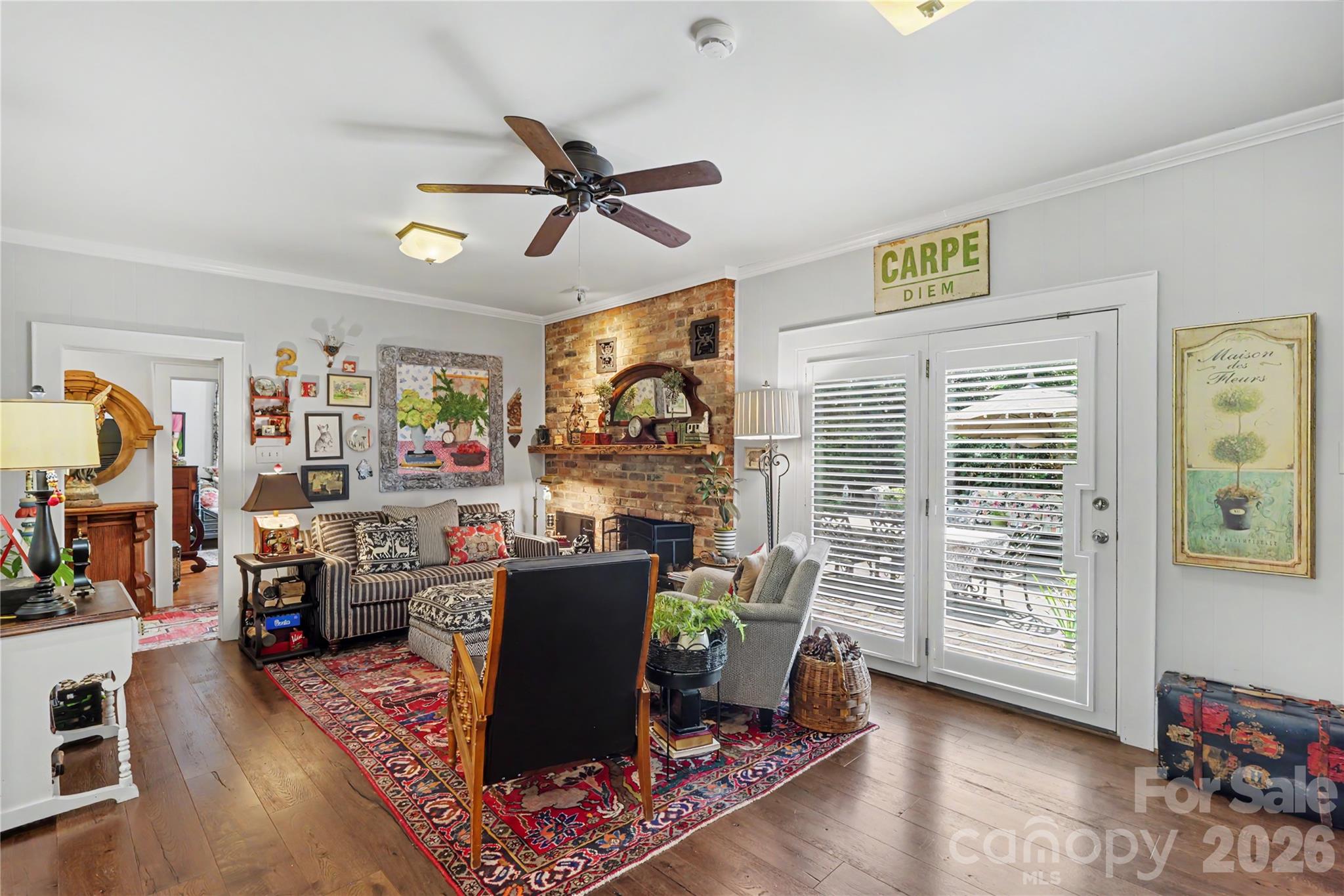 2527 Sharon Road — Charlotte