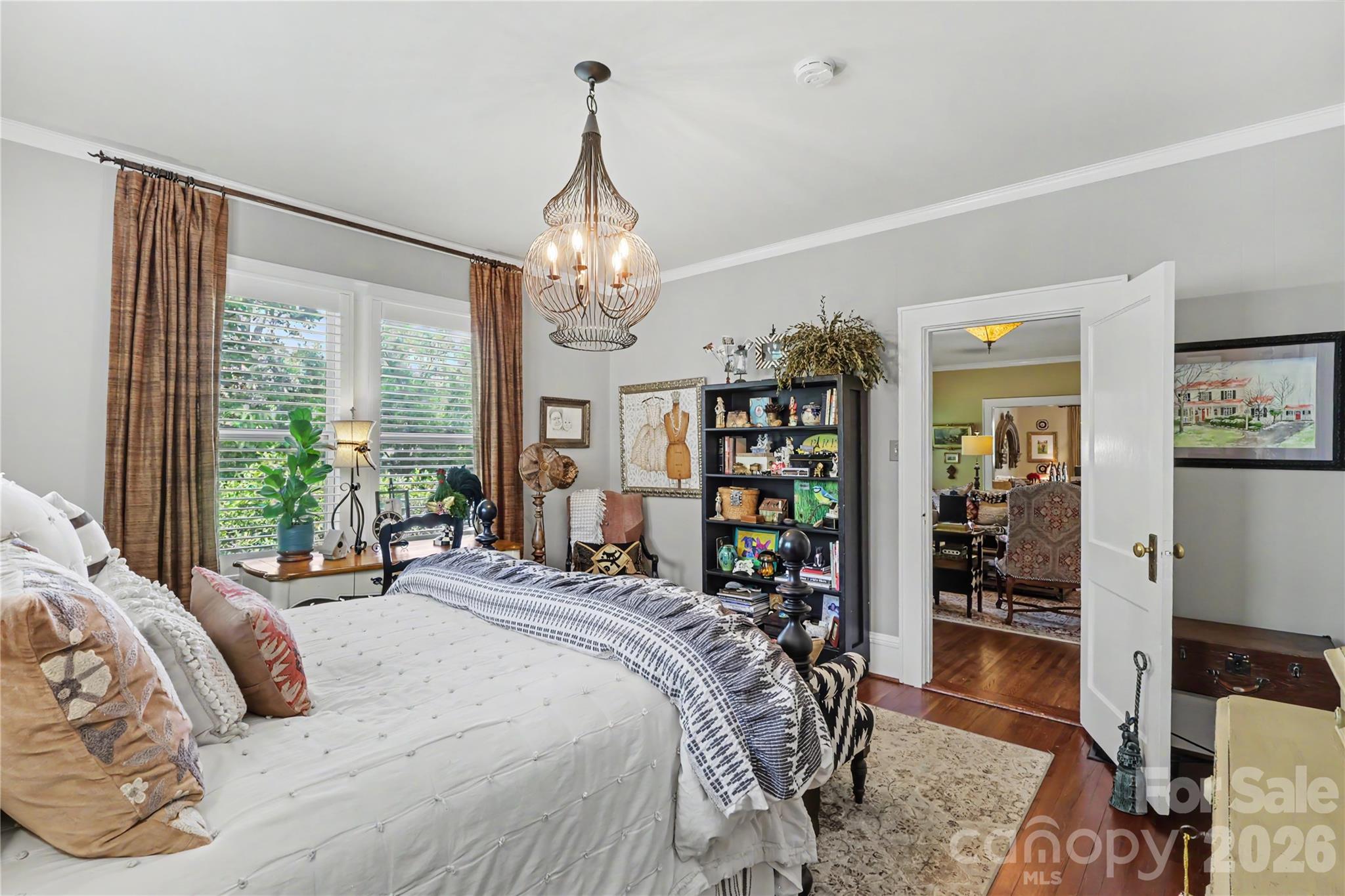 2527 Sharon Road — Charlotte