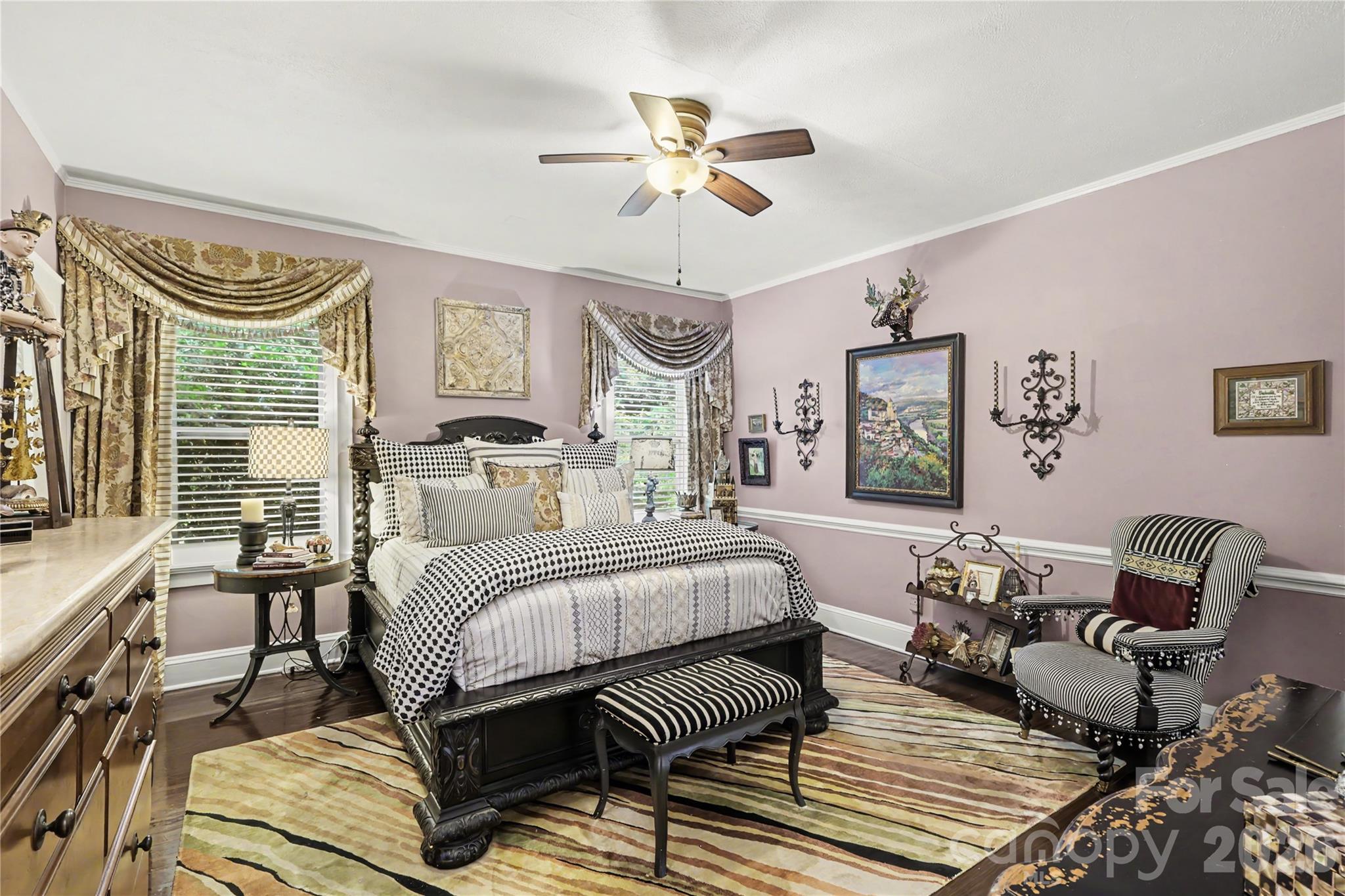 2527 Sharon Road — Charlotte
