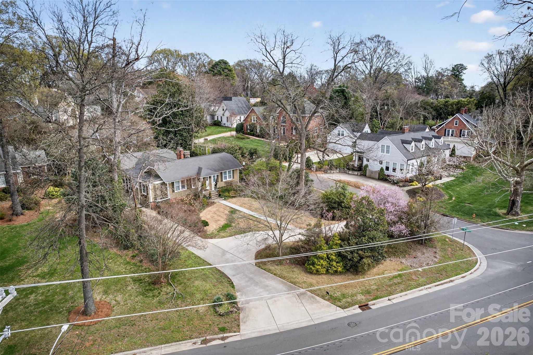 2527 Sharon Road — Charlotte