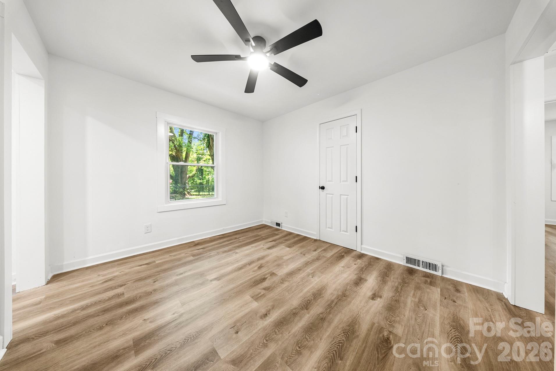 2500 Markham Court — Charlotte