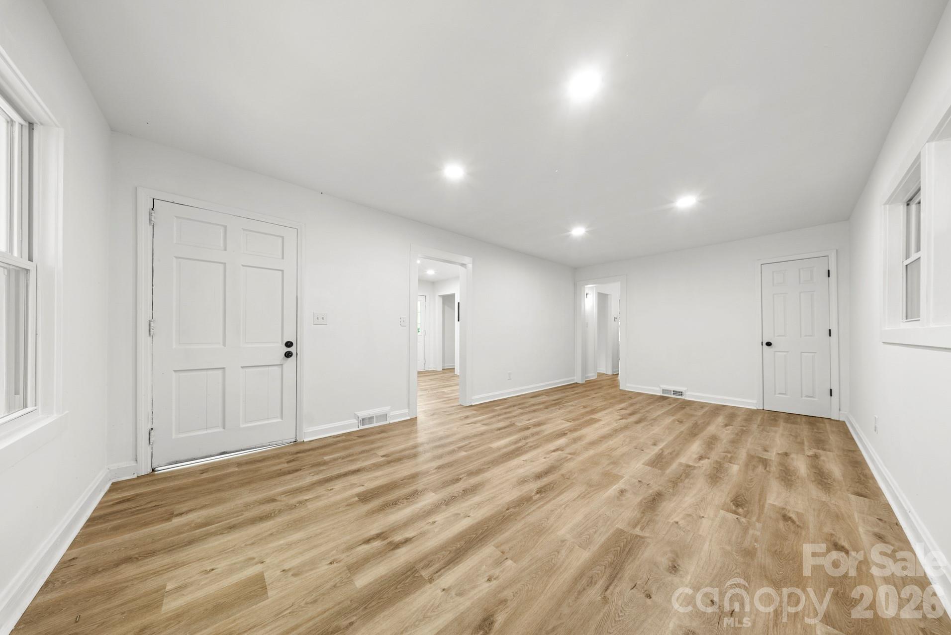 2500 Markham Court — Charlotte