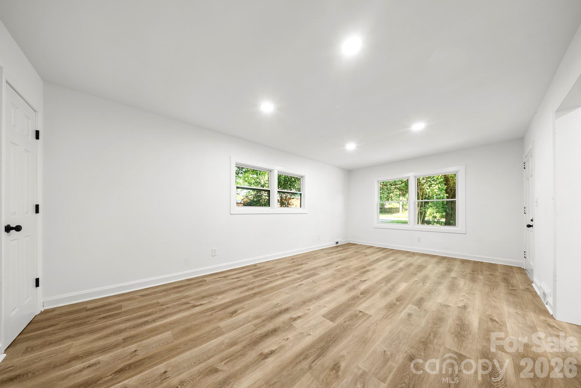 2500 Markham Court — Charlotte