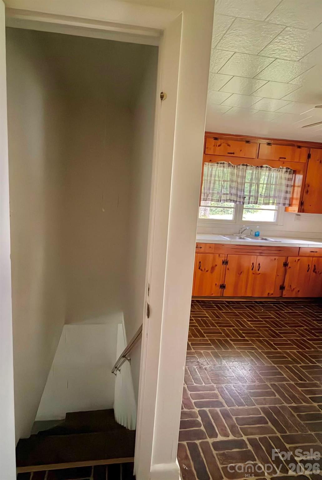 1132 S Rutherford Street — Blacksburg