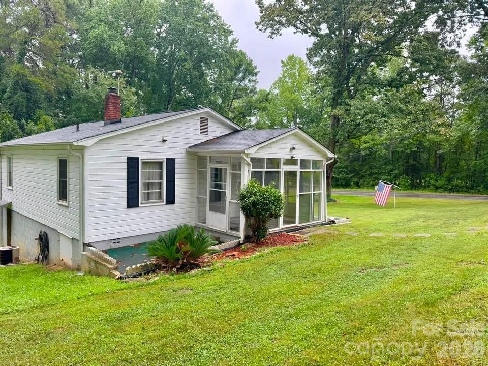 1132 S Rutherford Street — Blacksburg