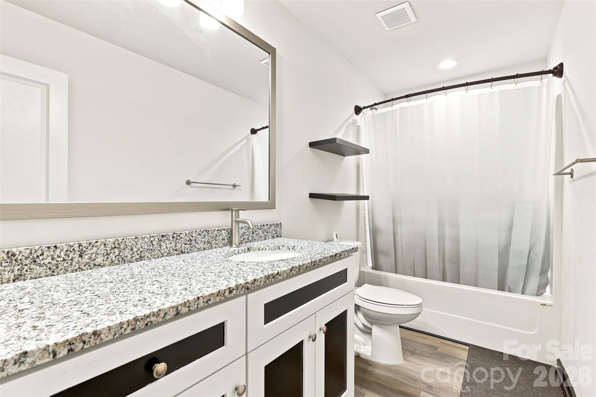 313 Bell Street — Mount Holly