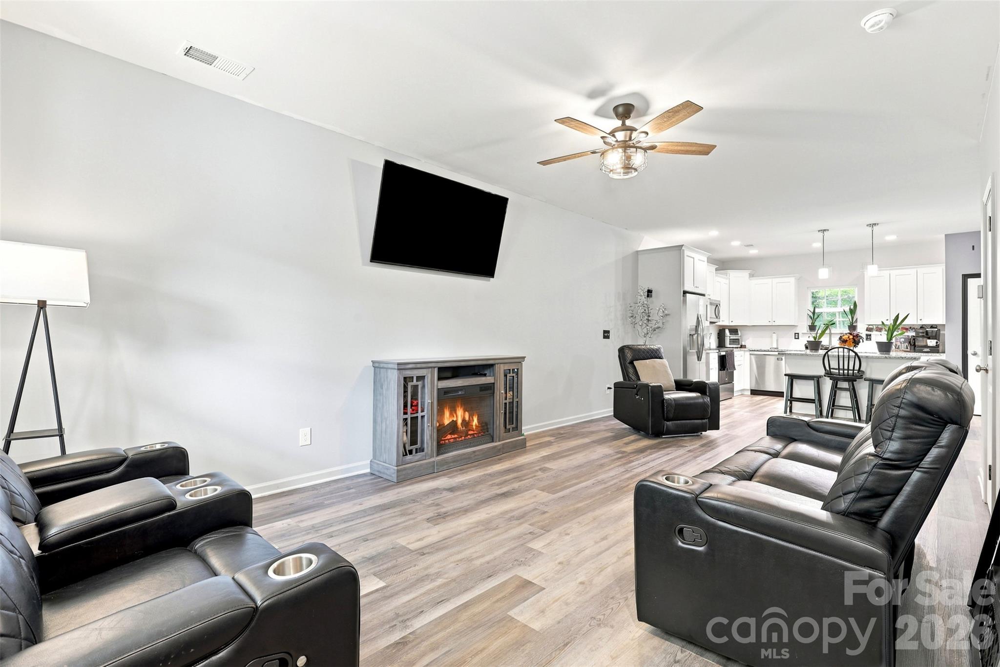 313 Bell Street — Mount Holly