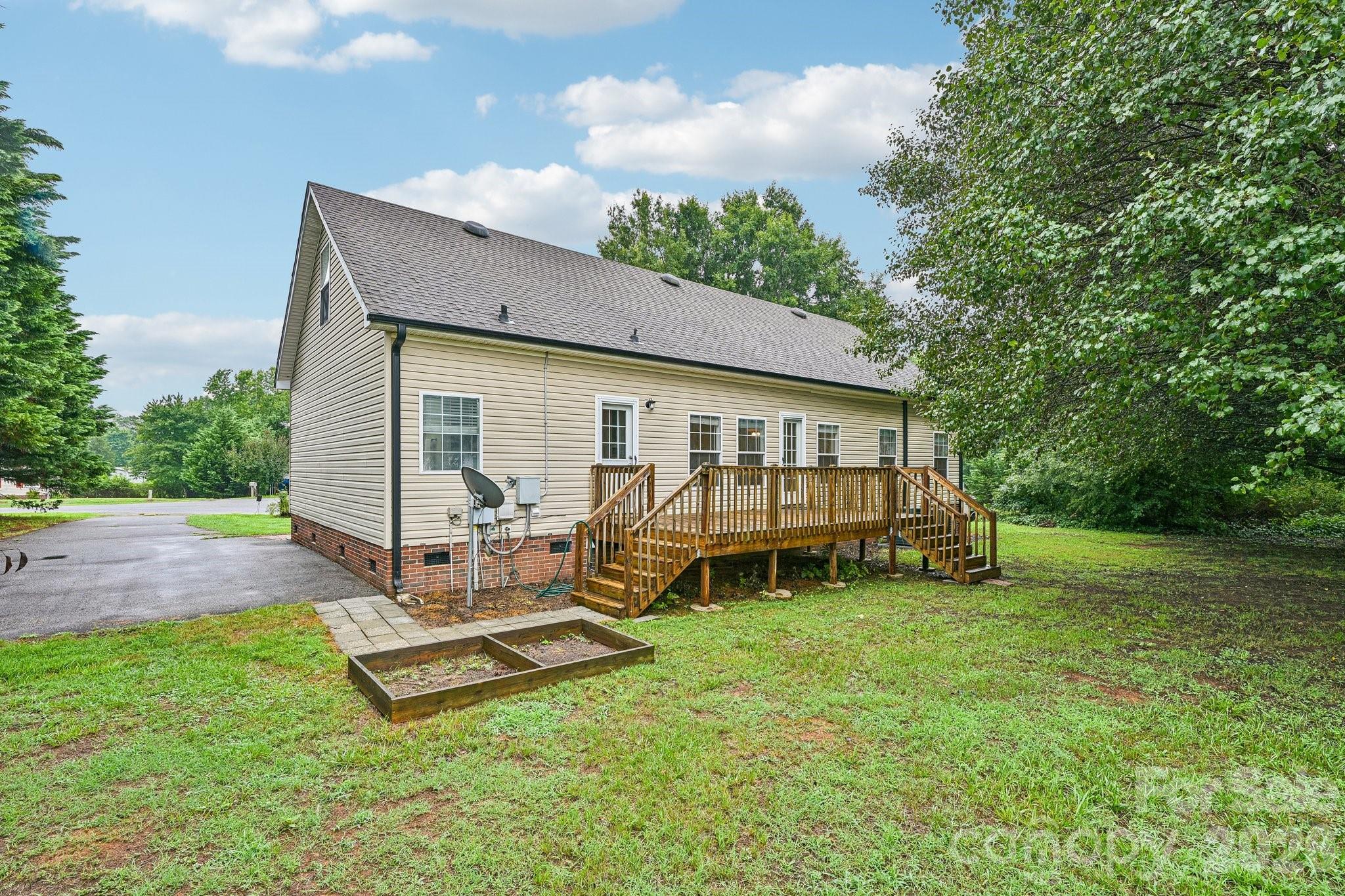 108 Grand Acres Lane — Maiden