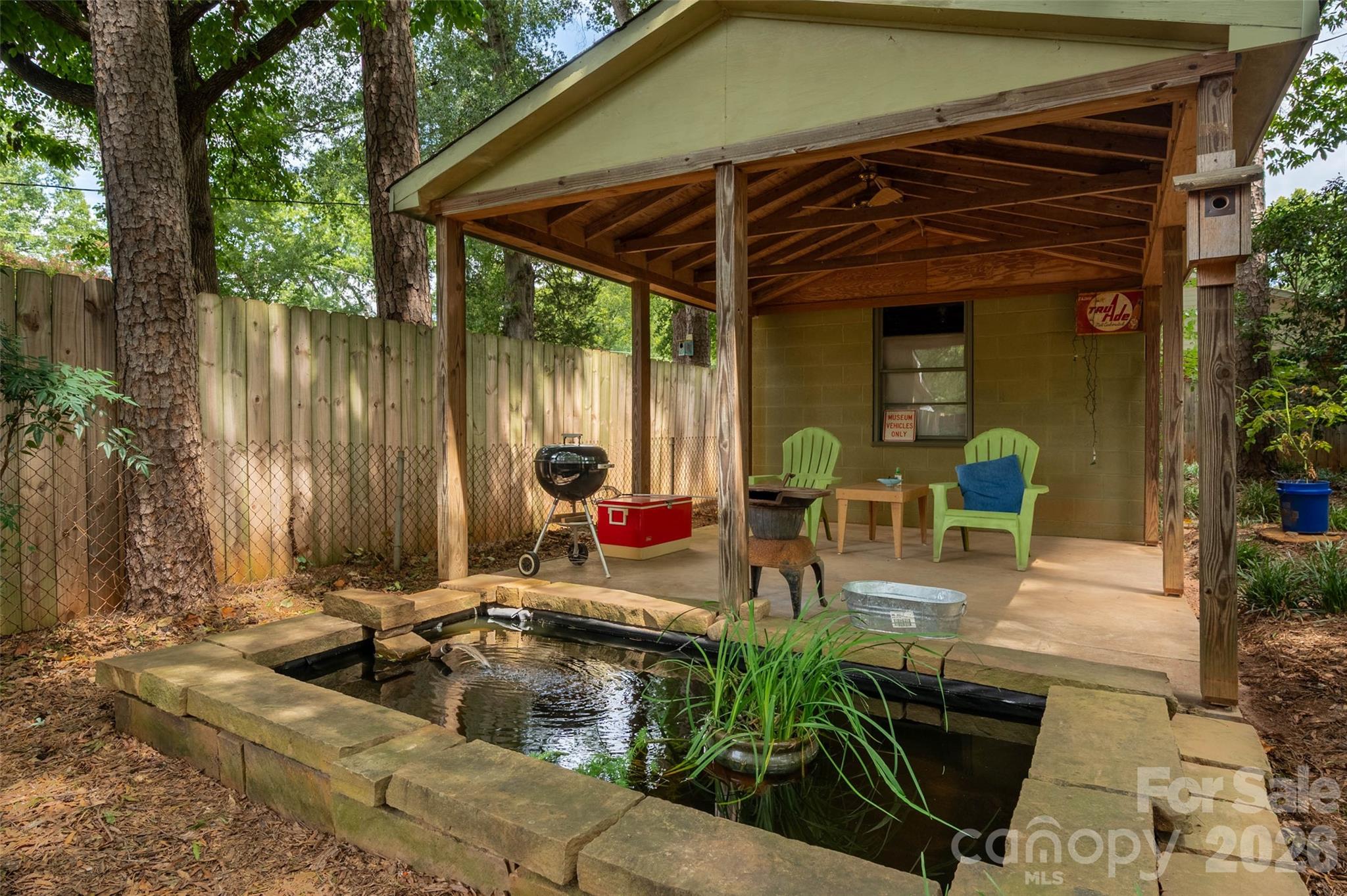 2911 Enfield Road — Charlotte