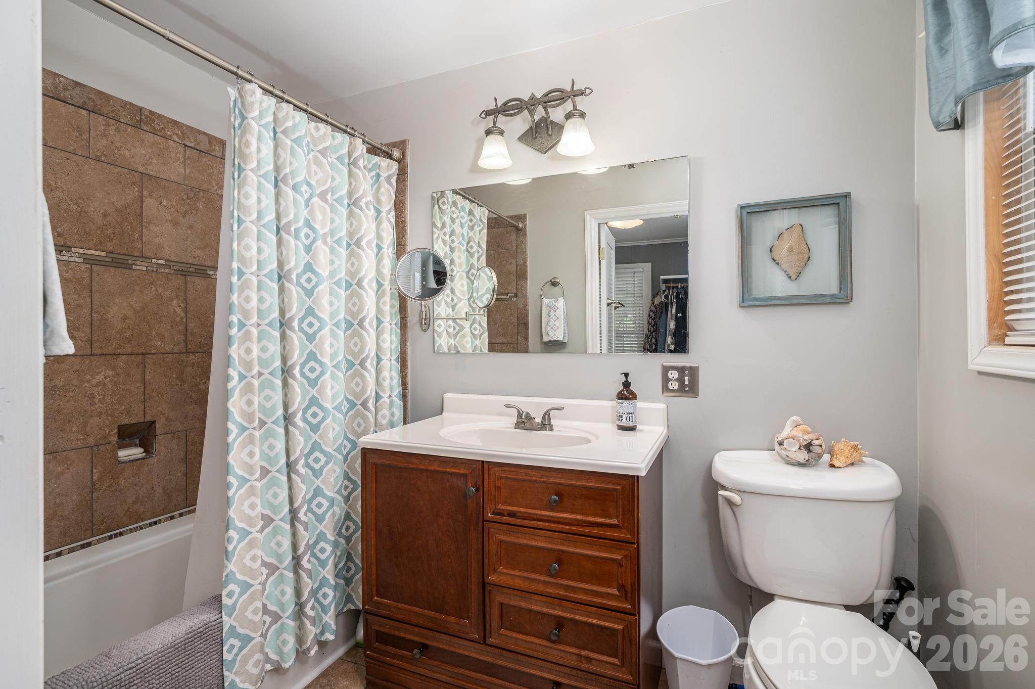 744 S Grove Street Extension — Lincolnton