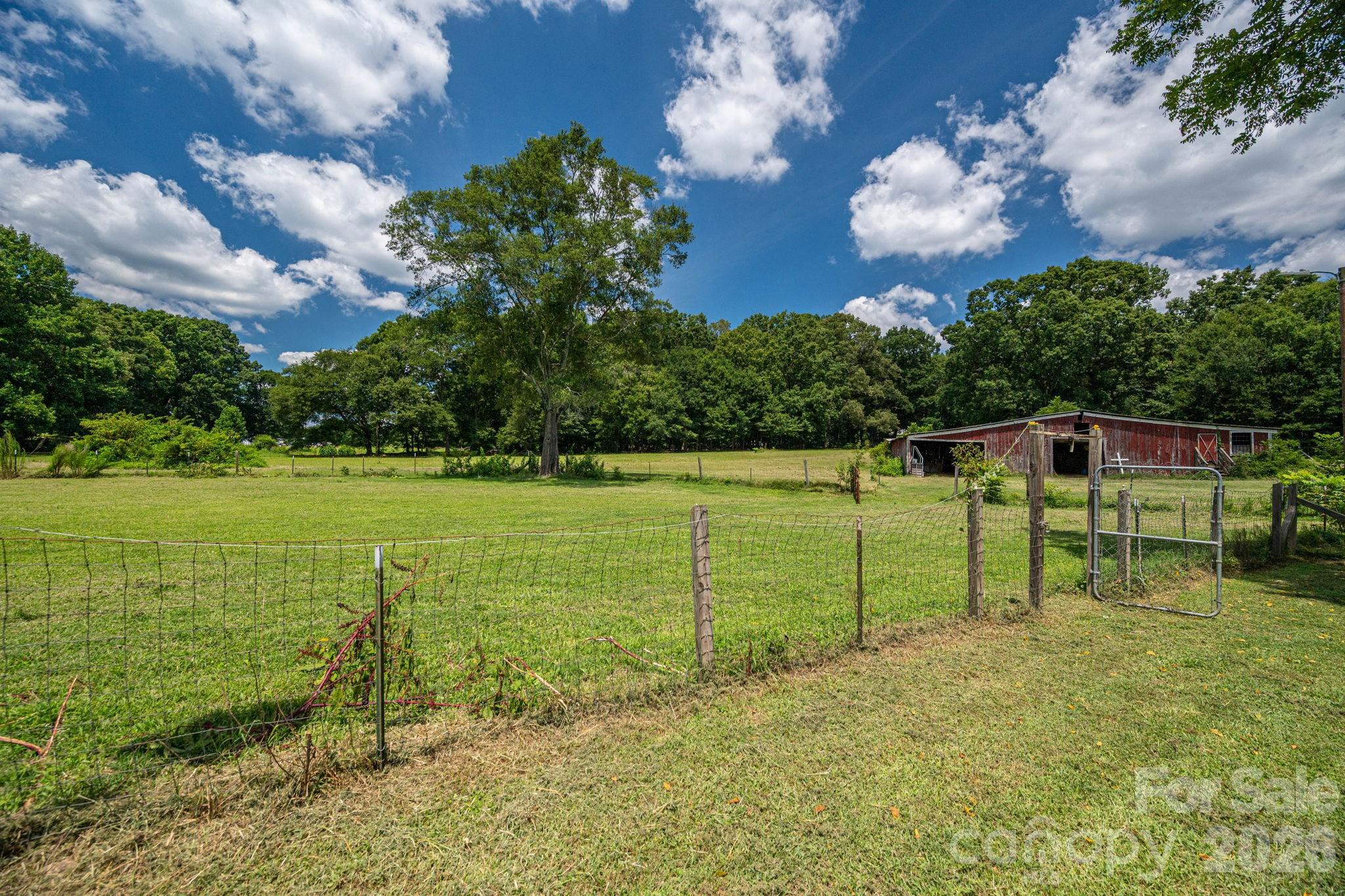 744 S Grove Street Extension — Lincolnton
