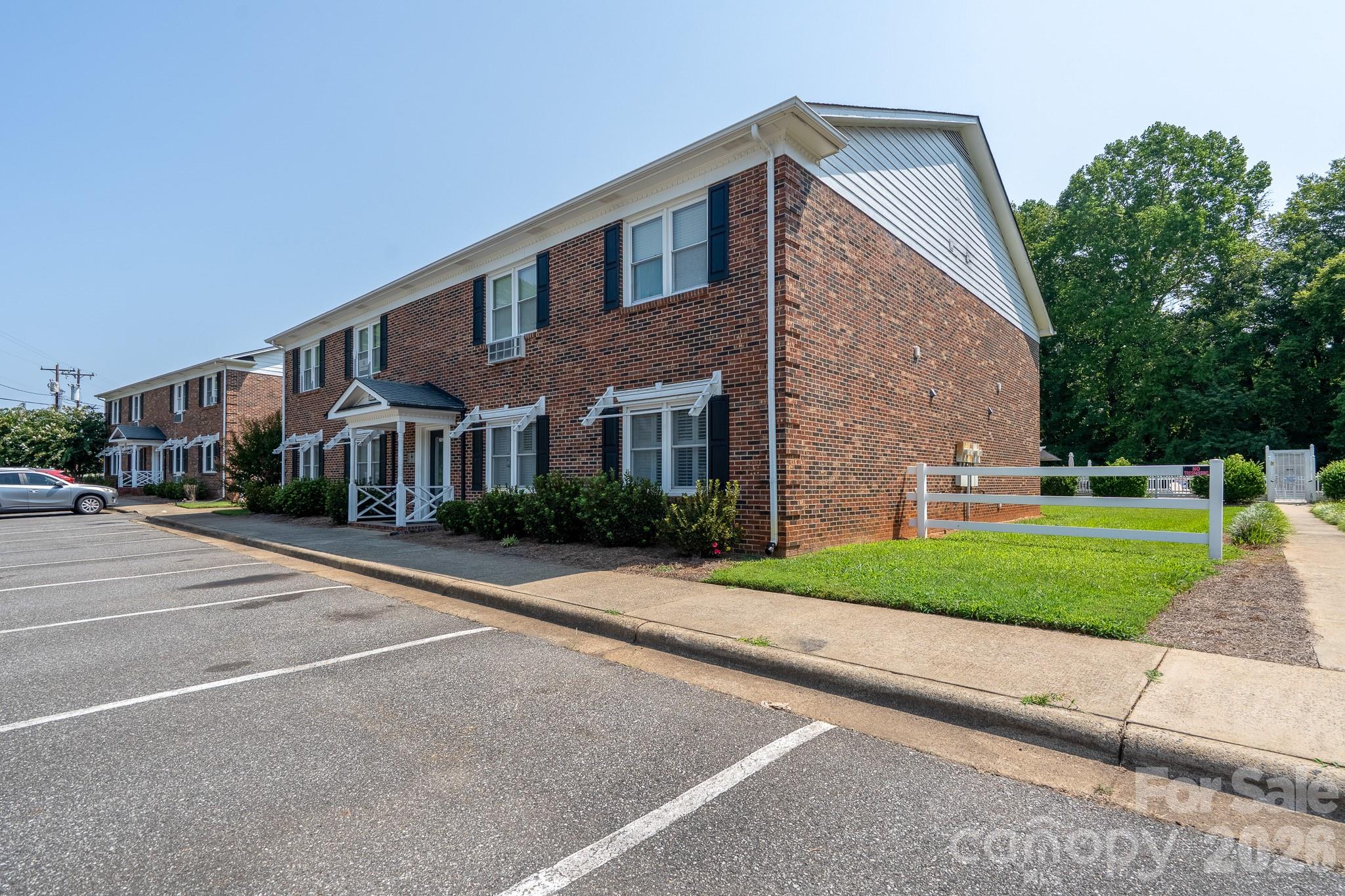 109 Stroupe Road #E — Gastonia