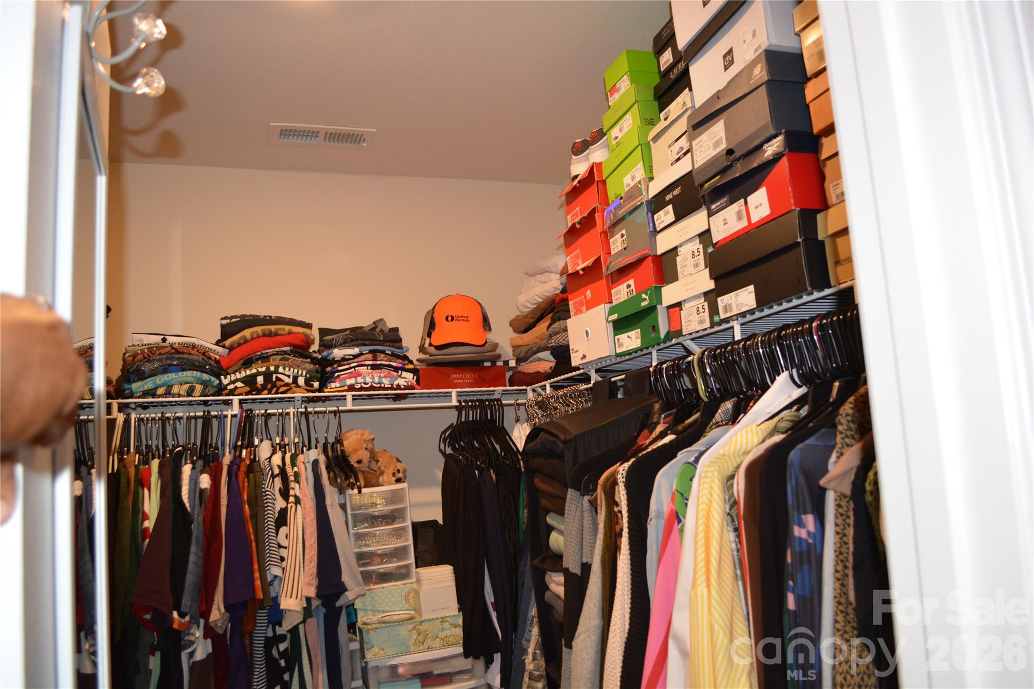 7218 Cuddington Drive — Charlotte