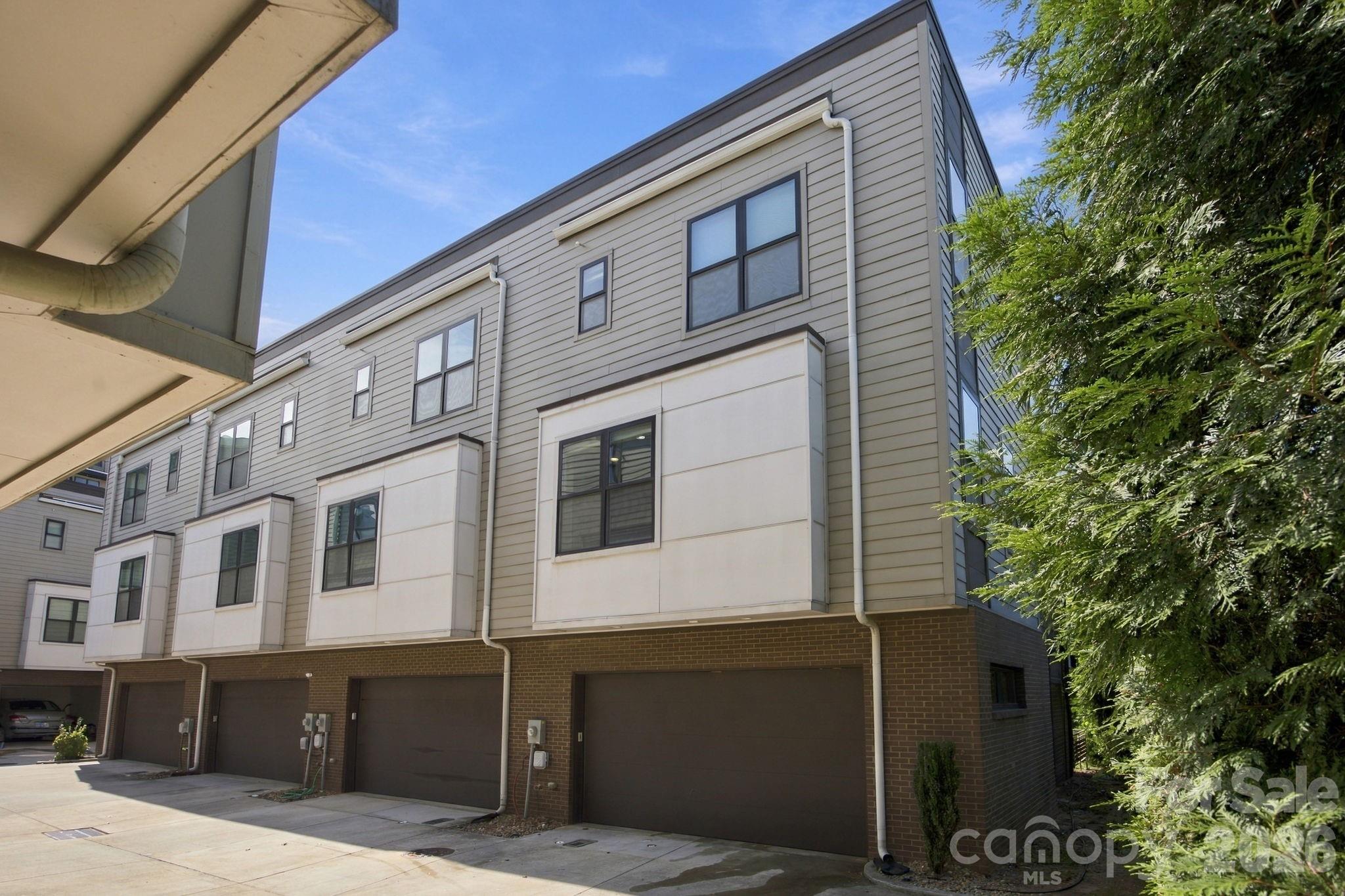 1436 S Church Street — Charlotte