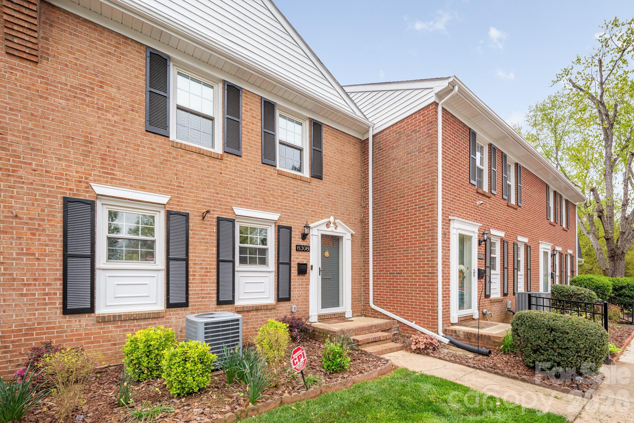 8308 Knights Bridge Road — Charlotte