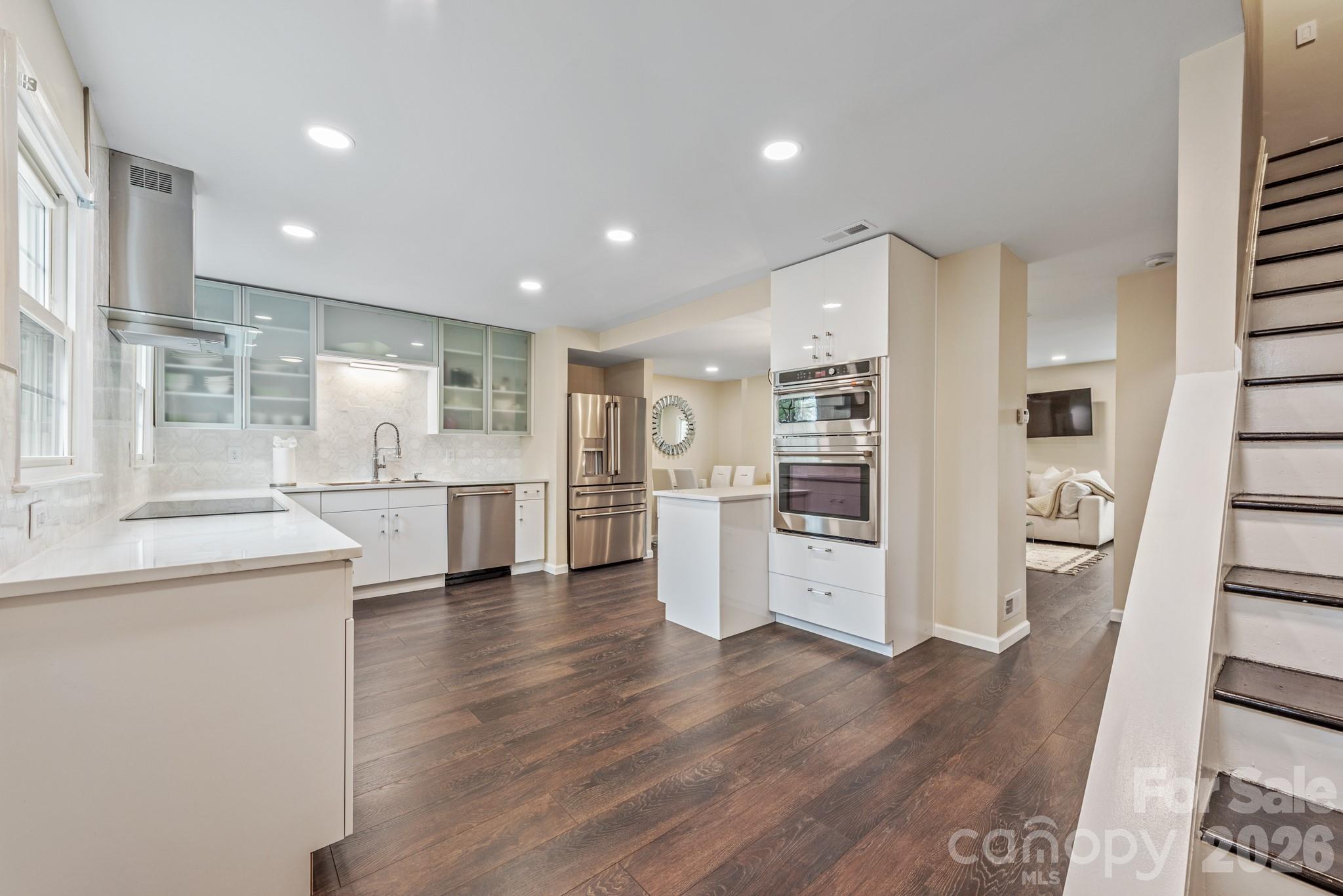 8308 Knights Bridge Road — Charlotte