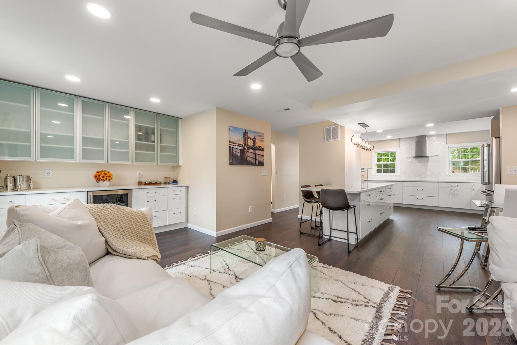 8308 Knights Bridge Road — Charlotte