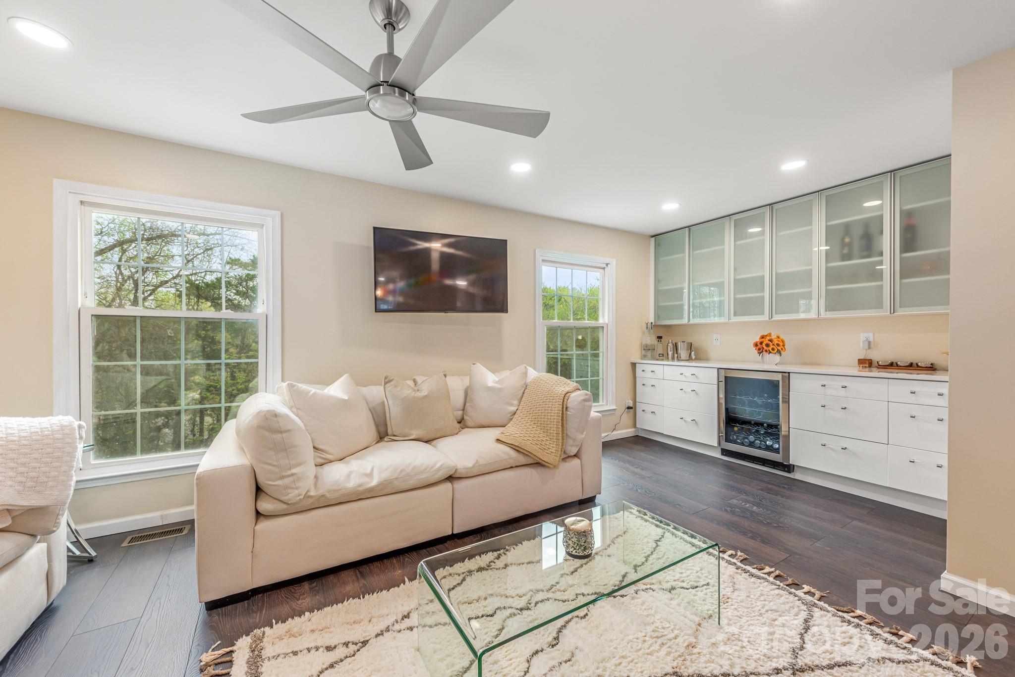 8308 Knights Bridge Road — Charlotte