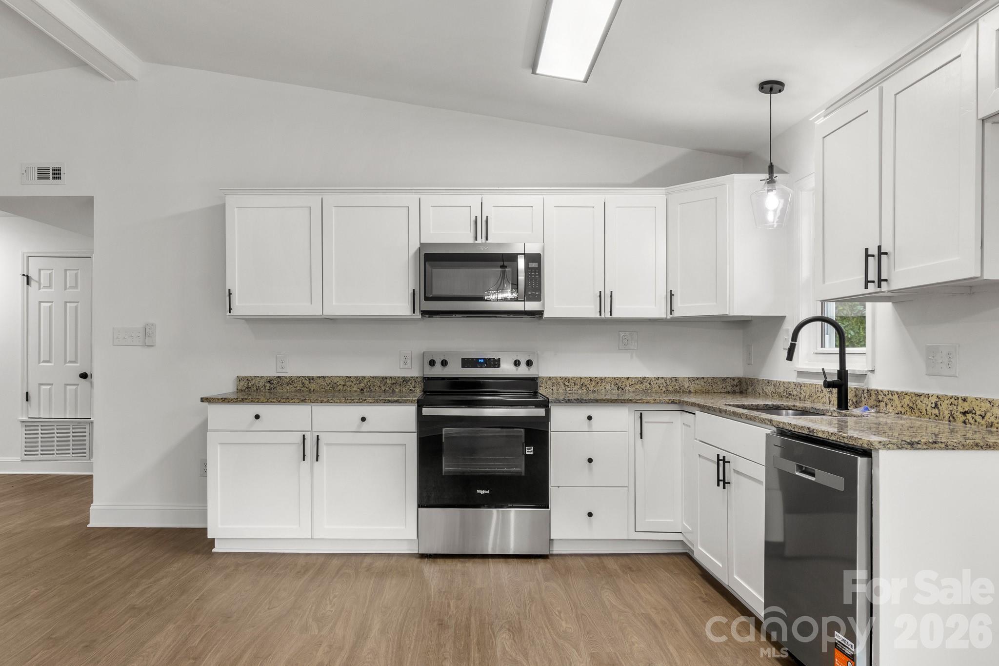 9006 Trailhead Court — Charlotte