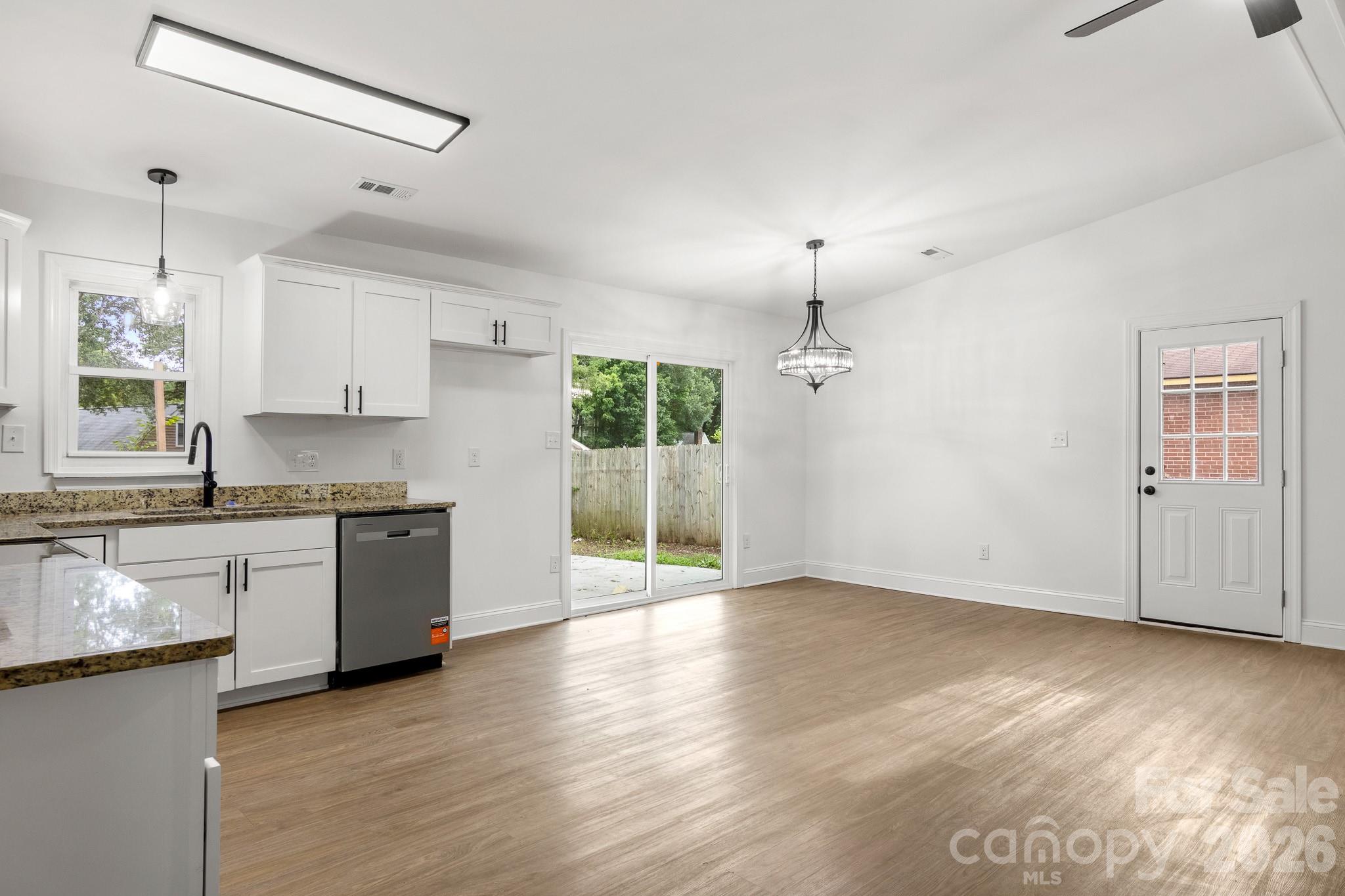 9006 Trailhead Court — Charlotte