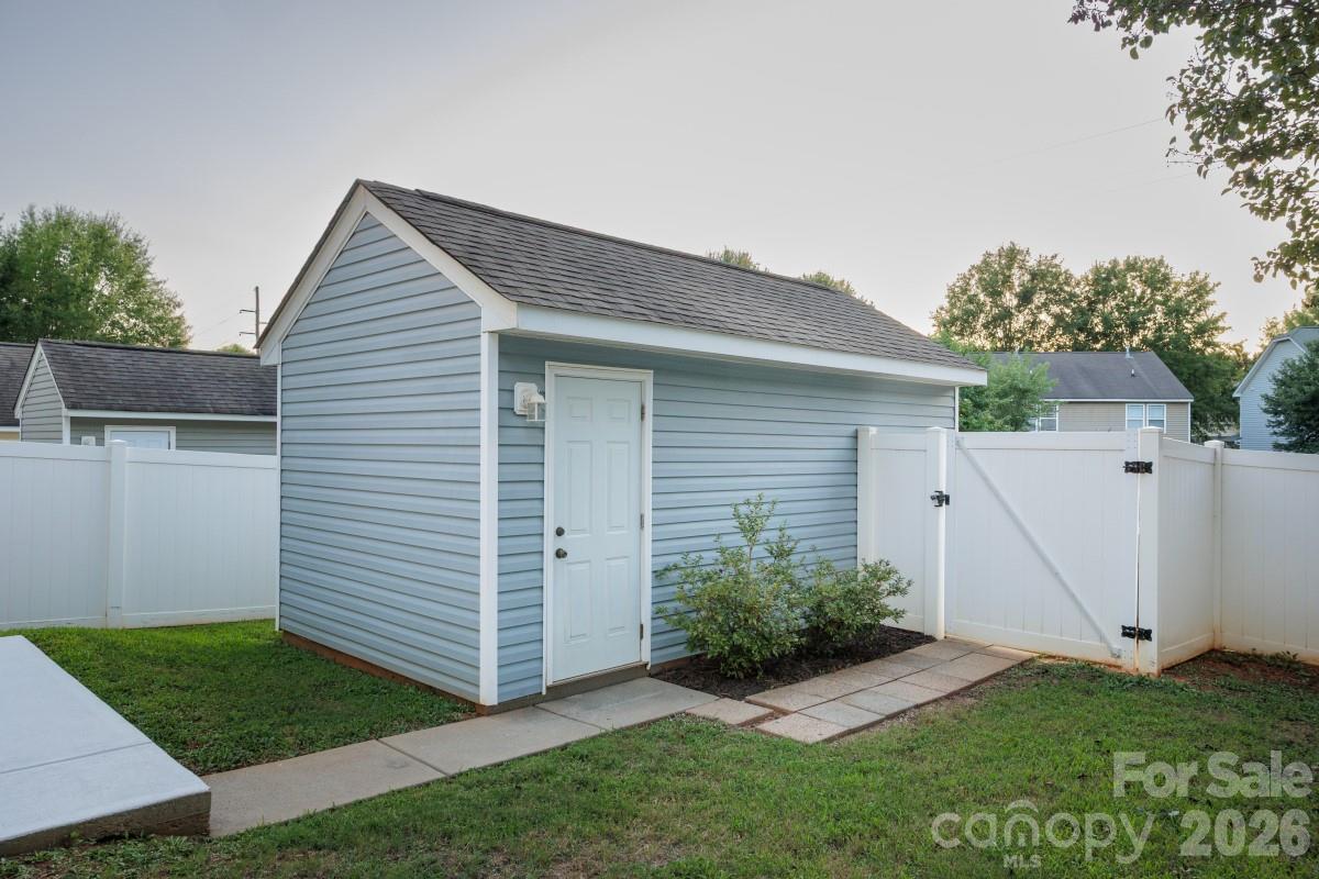 12355 Walden Lea Drive — Huntersville