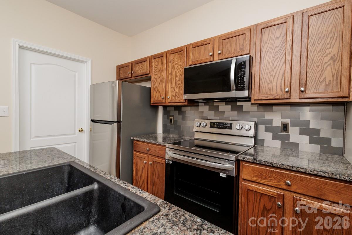12355 Walden Lea Drive — Huntersville