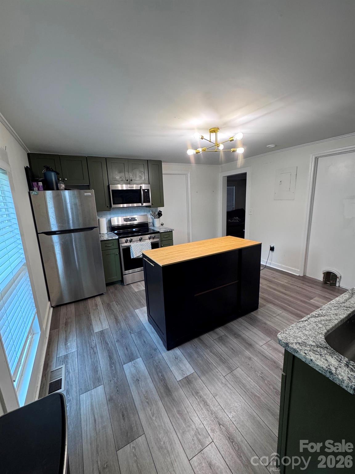 512 S Gray Street — Gastonia