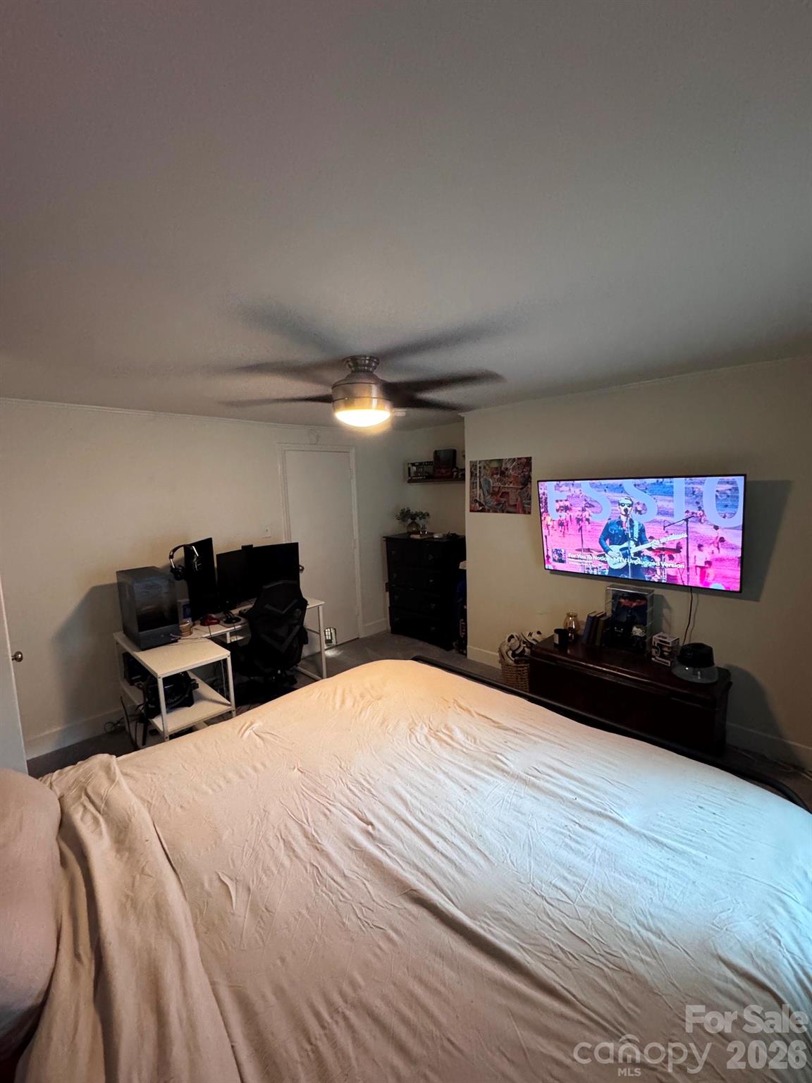 512 S Gray Street — Gastonia
