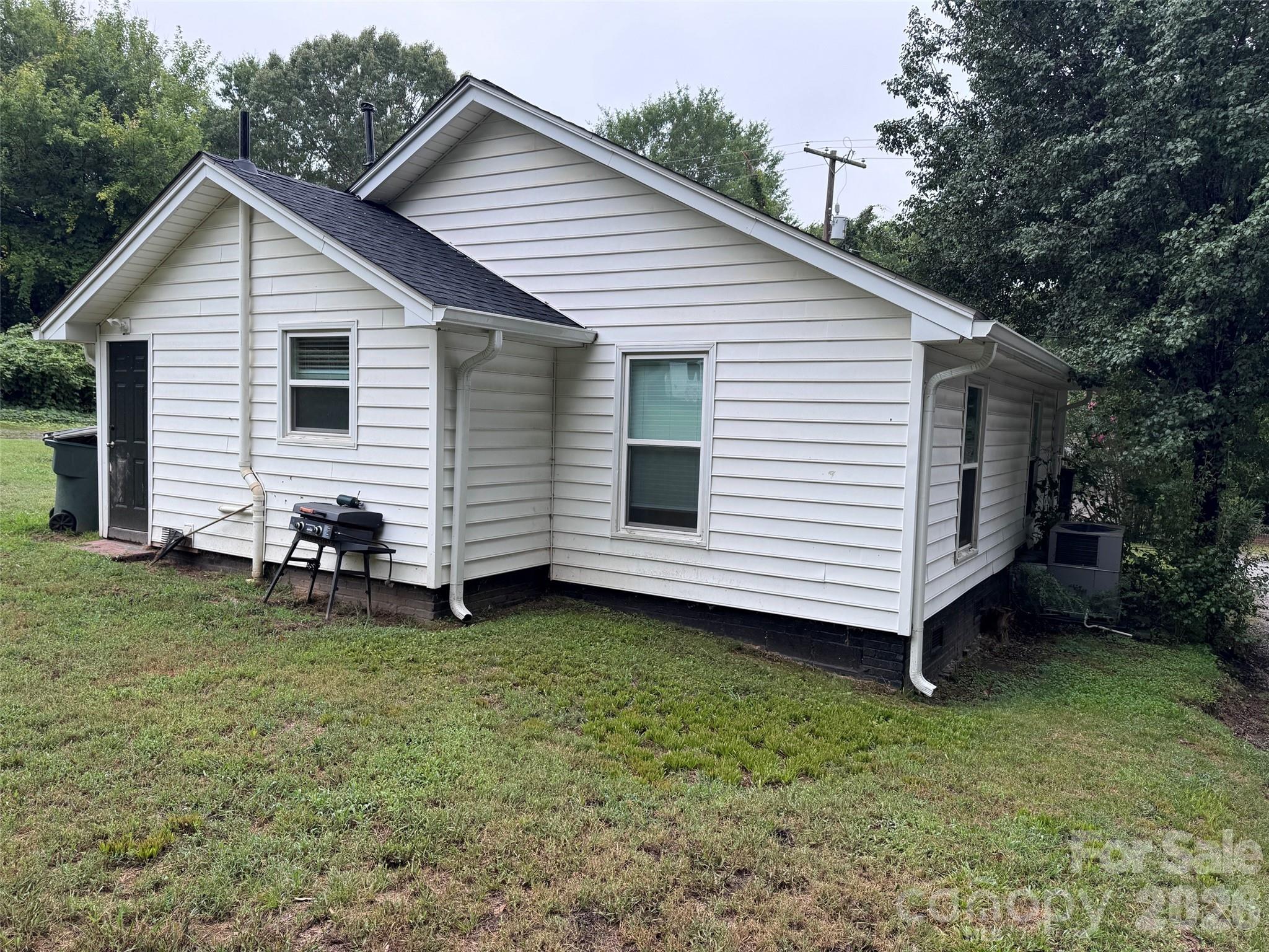 512 S Gray Street — Gastonia