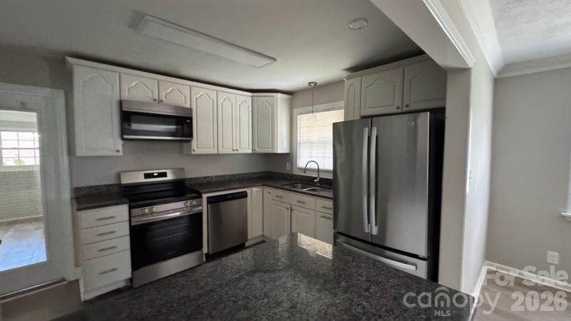 7511 Monroe Road — Charlotte