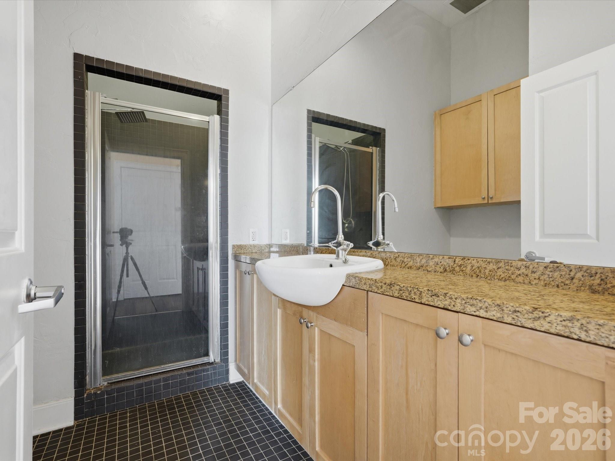 710 W Trade Street — Charlotte