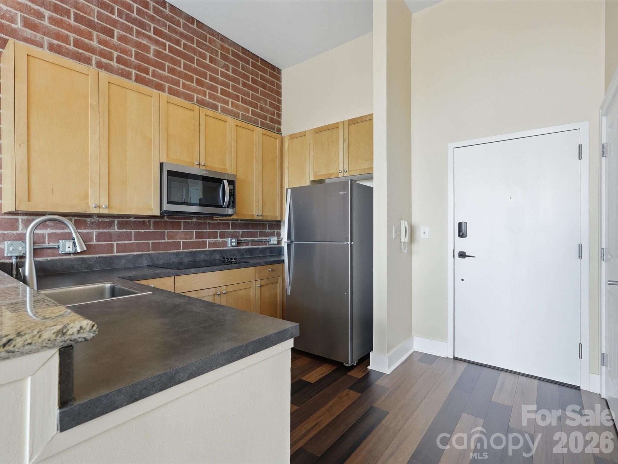710 W Trade Street — Charlotte