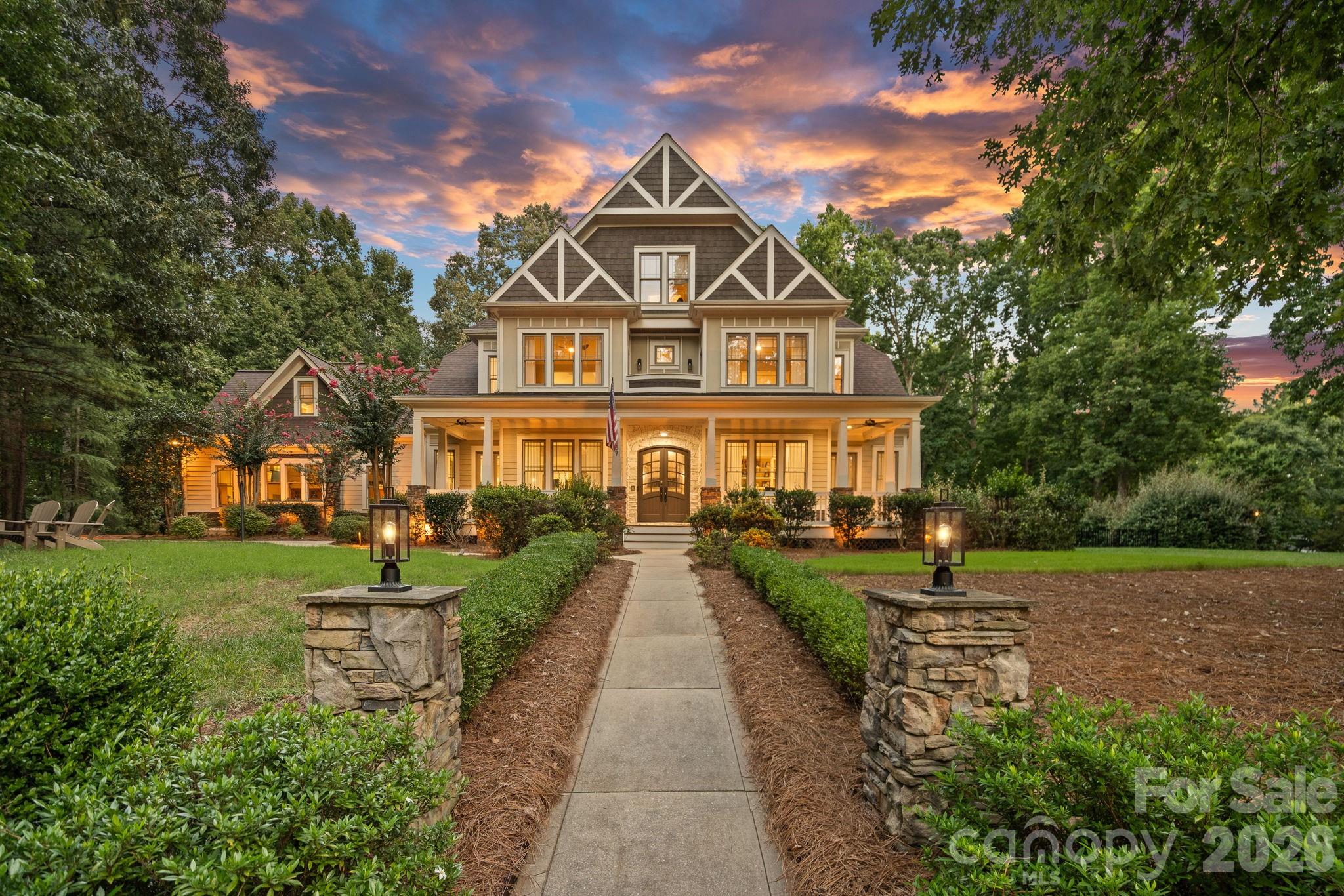 157 Dedham Loop — Mooresville