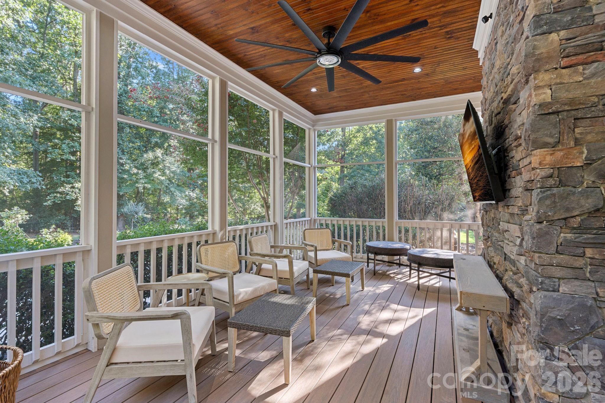 157 Dedham Loop — Mooresville