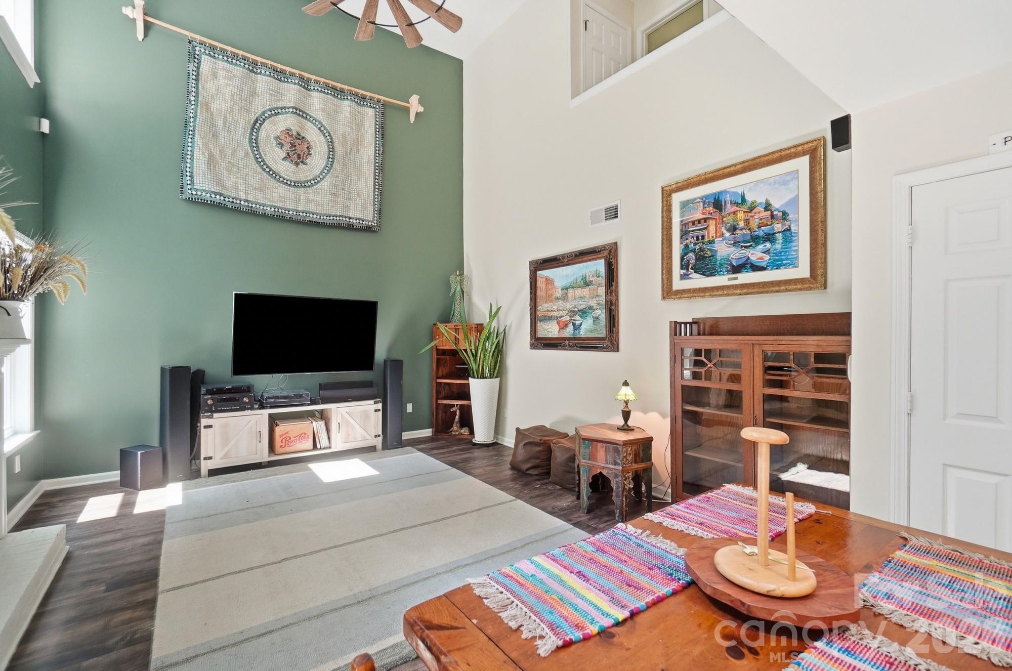 13901 Kings Carriage Lane — Charlotte