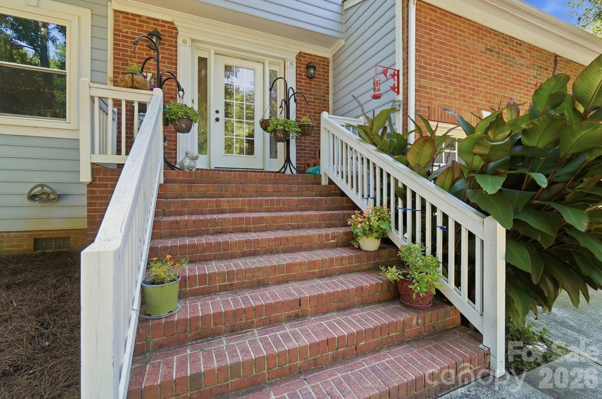 13901 Kings Carriage Lane — Charlotte