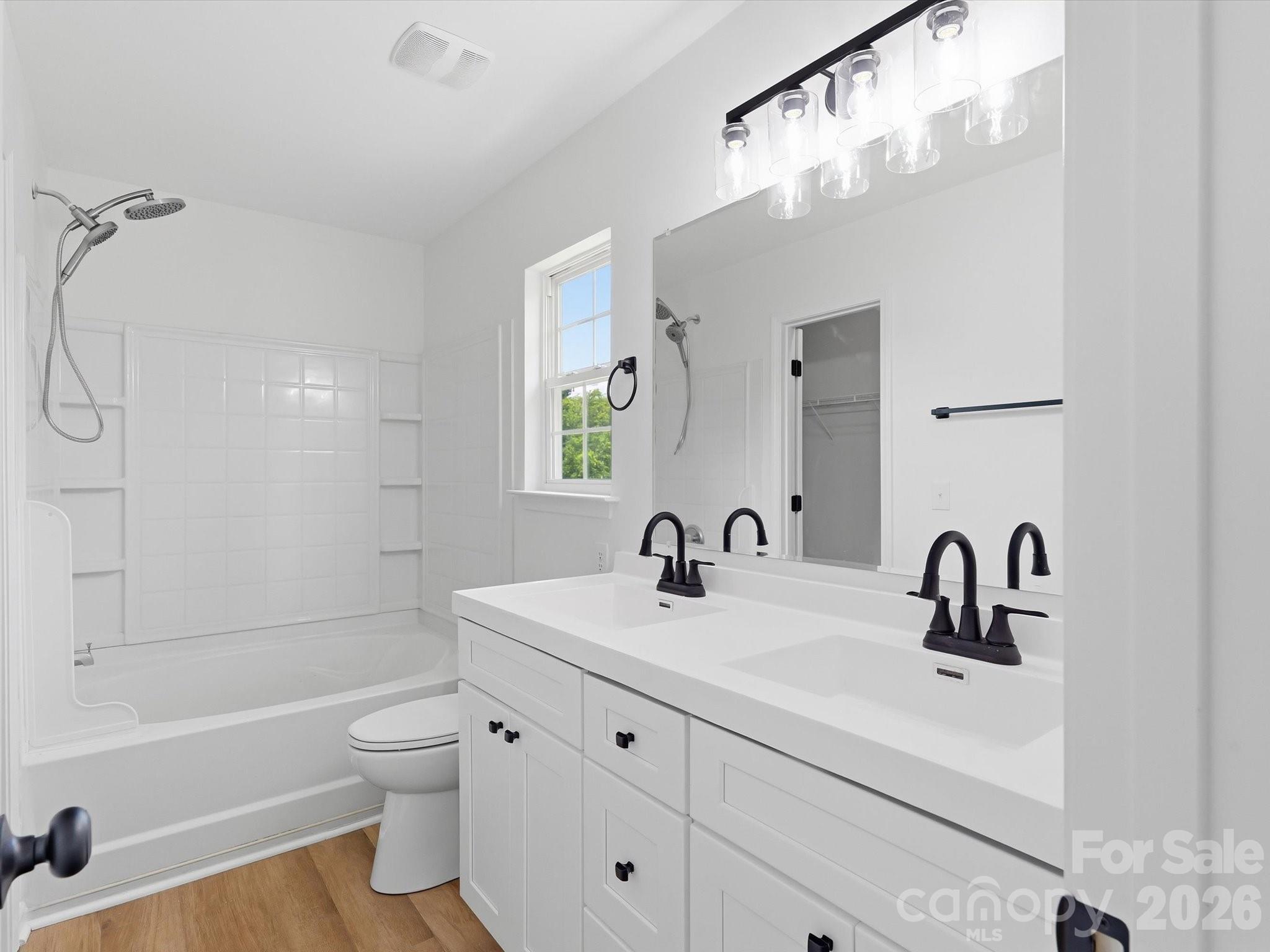 908 Lakehill Road — Charlotte